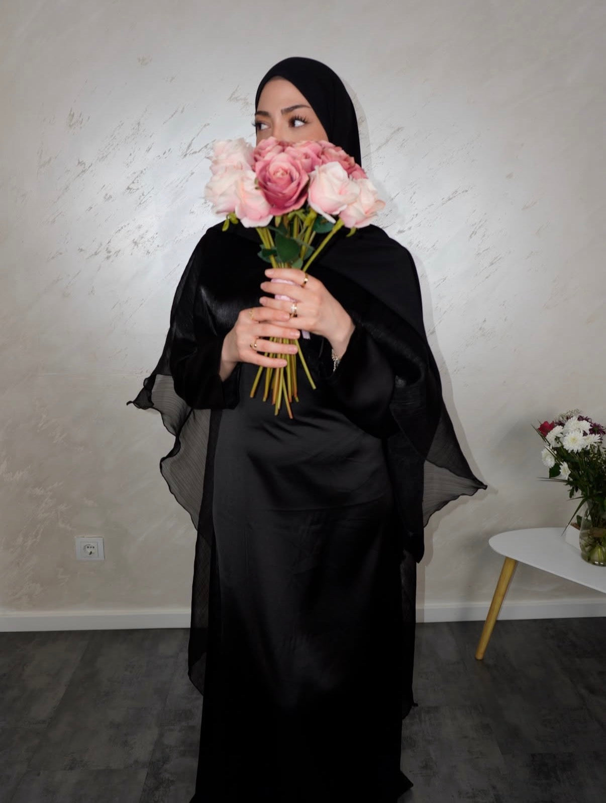 Satinkleid Yara - schwarz