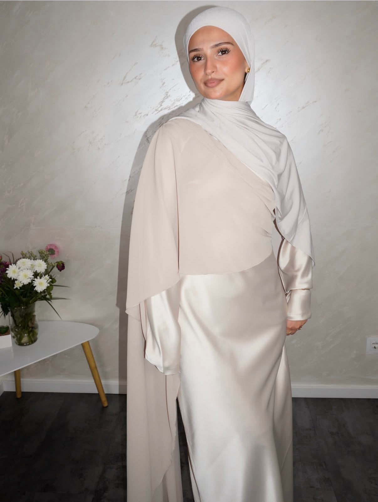 Satinkleid Liyana - beige