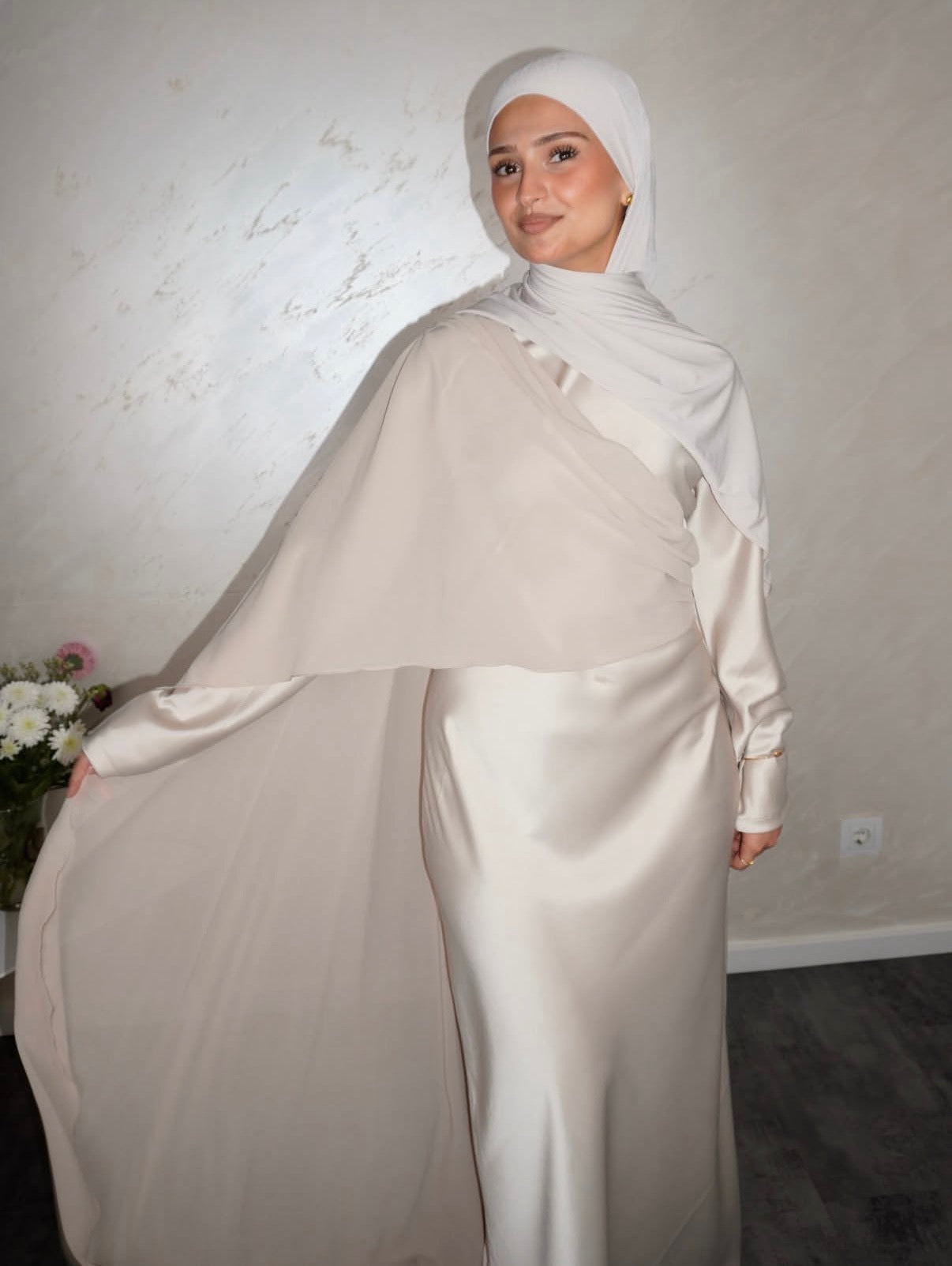 Satinkleid Liyana - beige